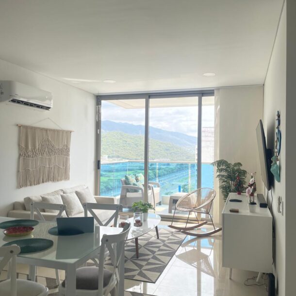 Sala comedor del apartamento turístico en Santa Marta en Samaria Club de Playa